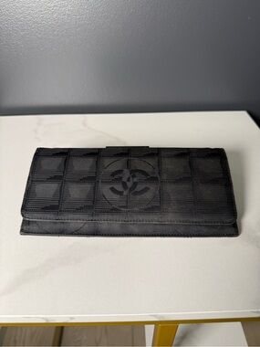 CHANEL Black Quilted Logo Continental Wallet Phone Case